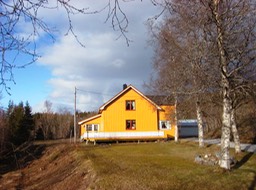 bjornevyhus0002